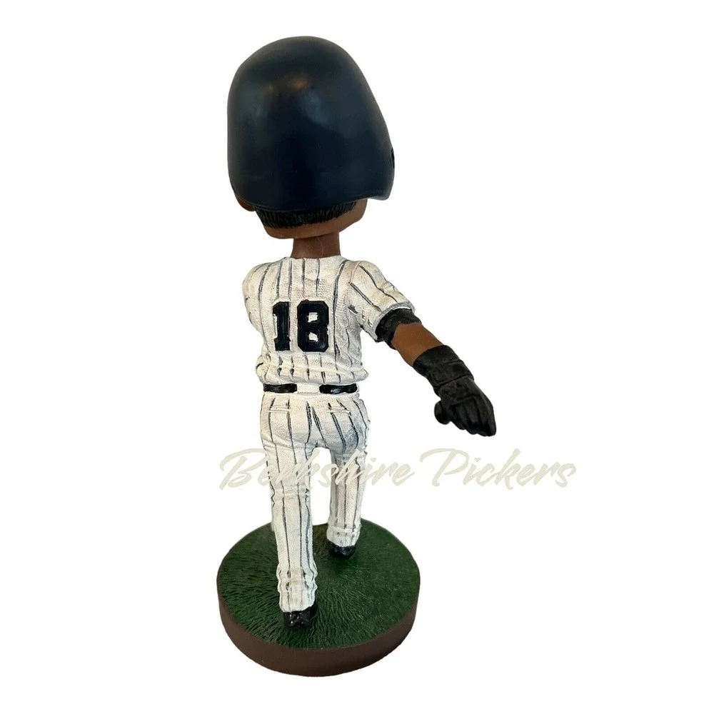 Bernie Williams#18 Tri-City‎ ValleyCats Bobblehead Albany Colonie Yankees